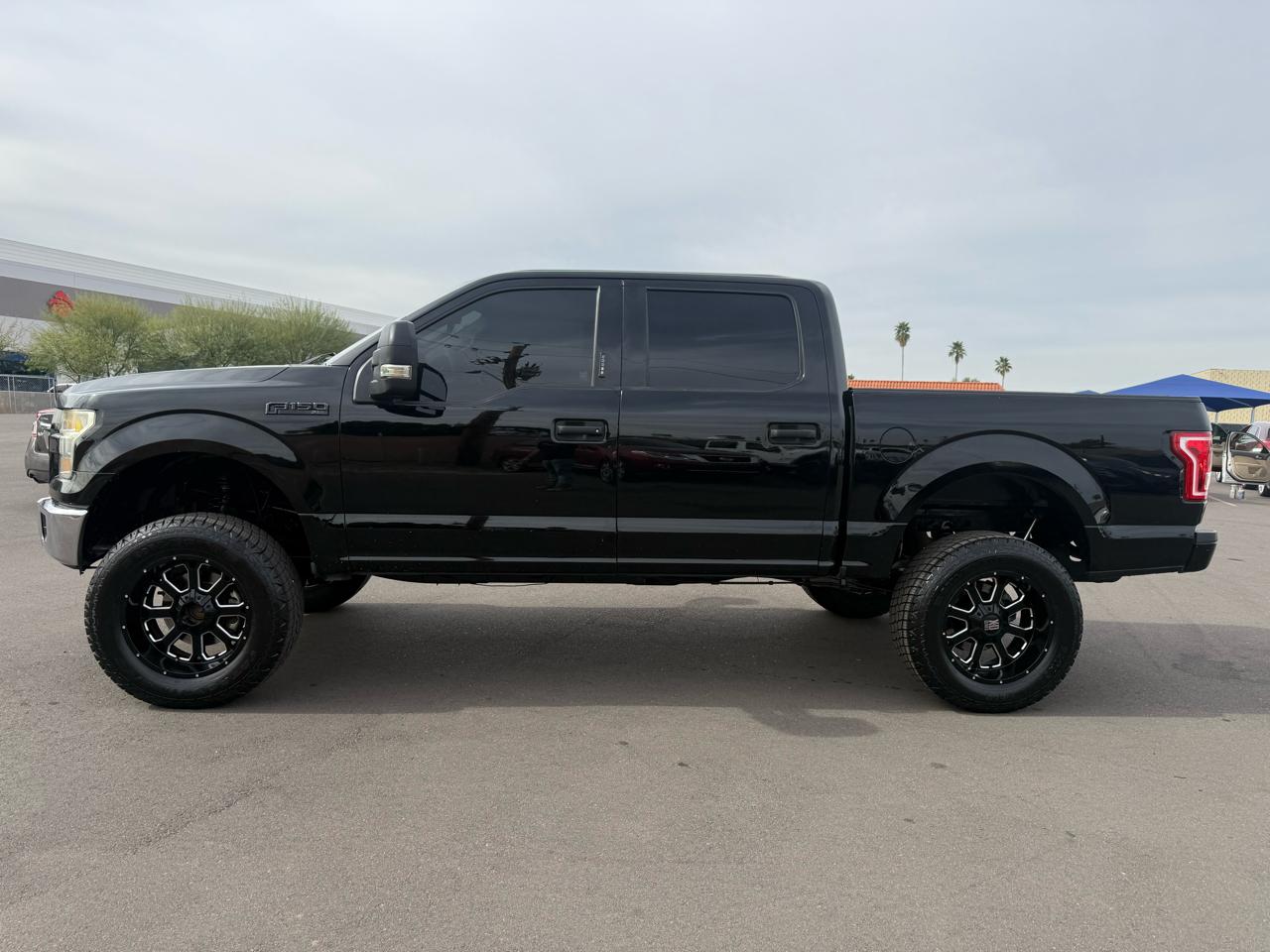 Ford F-150 4WD SuperCrew 139" XL 2017