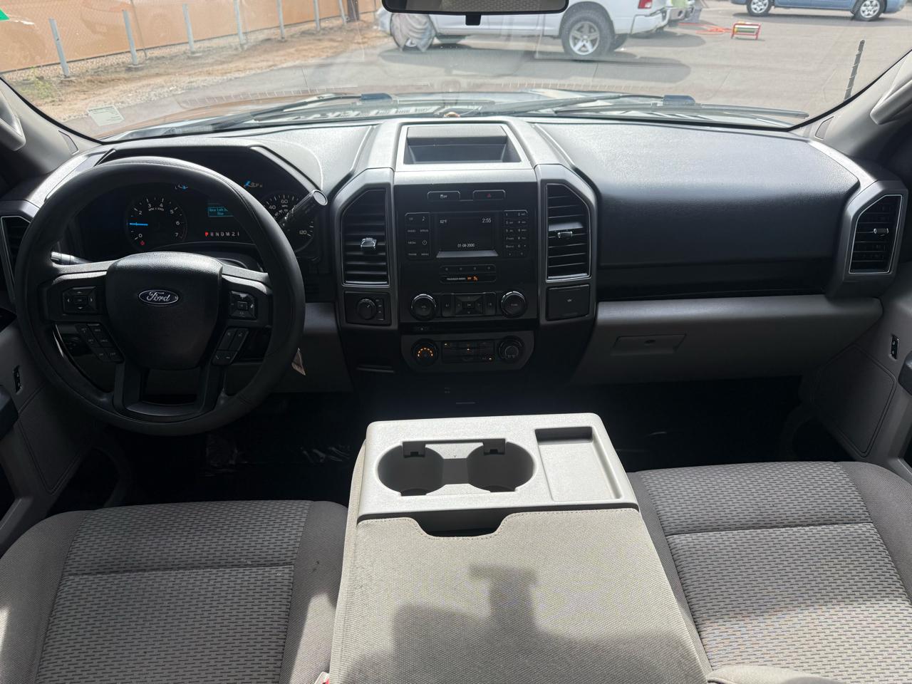 Ford F-150 4WD SuperCrew 139" XL 2017