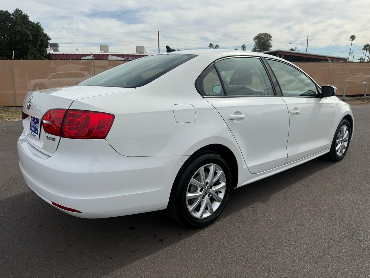 Volkswagen Jetta SE PZEV 2011