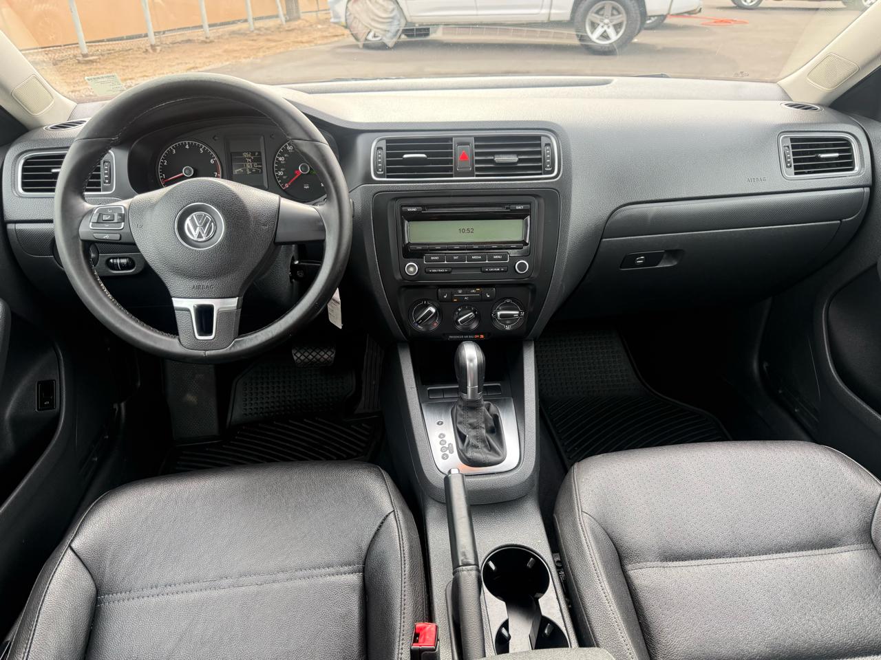 Volkswagen Jetta SE PZEV 2011