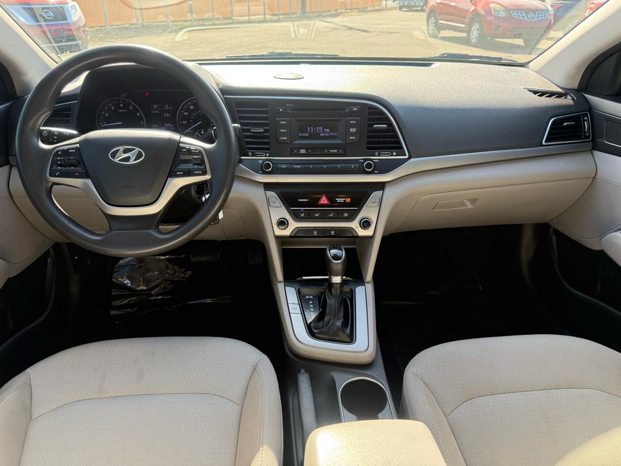 Hyundai Elantra SE 6AT 2018