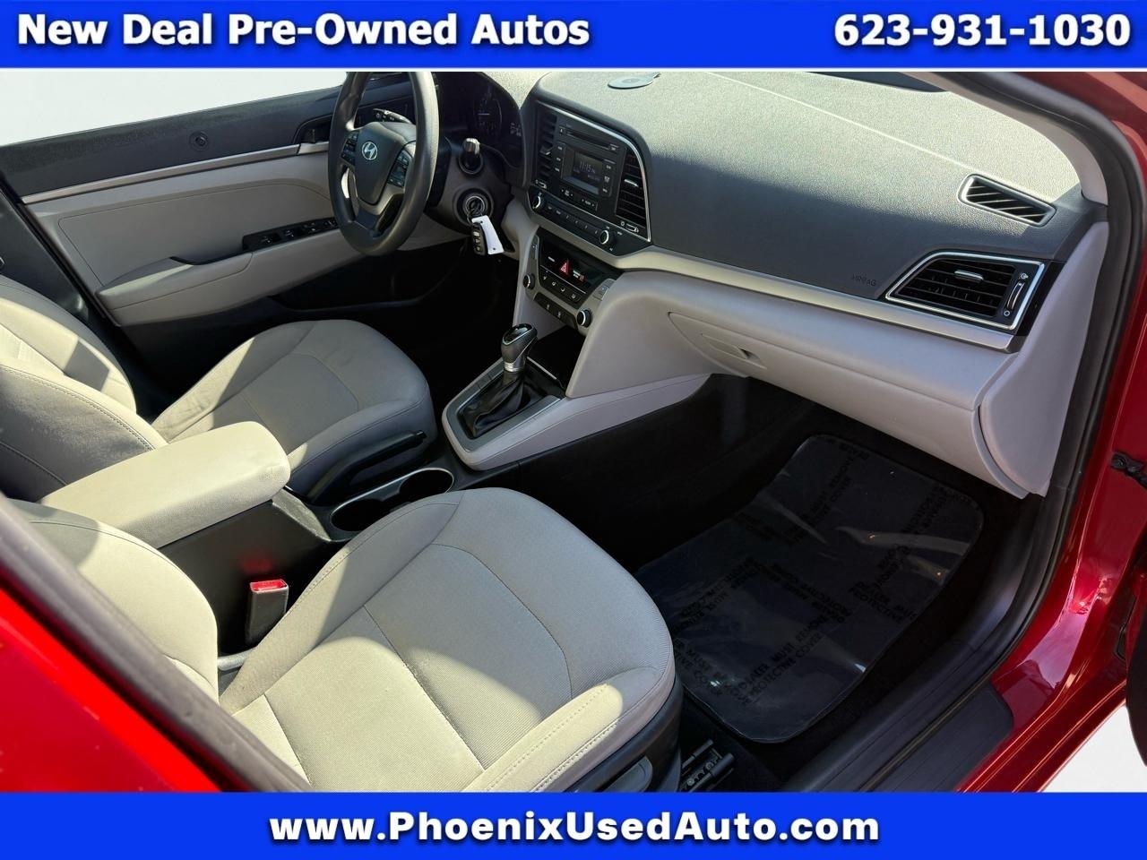 Hyundai Elantra SE 6AT 2018