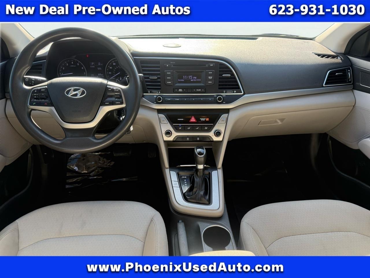 Hyundai Elantra SE 6AT 2018