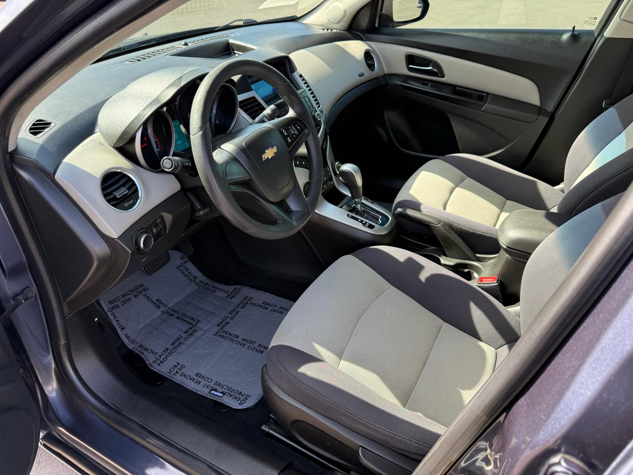 Chevrolet Cruze LS Auto 2013