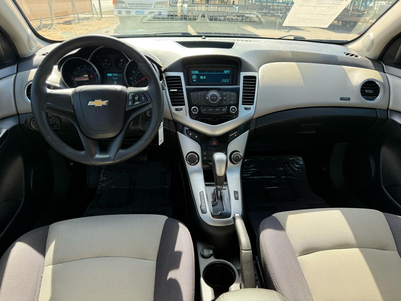 Chevrolet Cruze LS Auto 2013