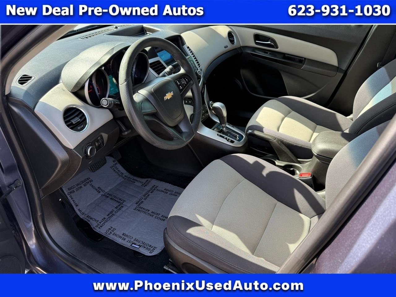 Chevrolet Cruze LS Auto 2013