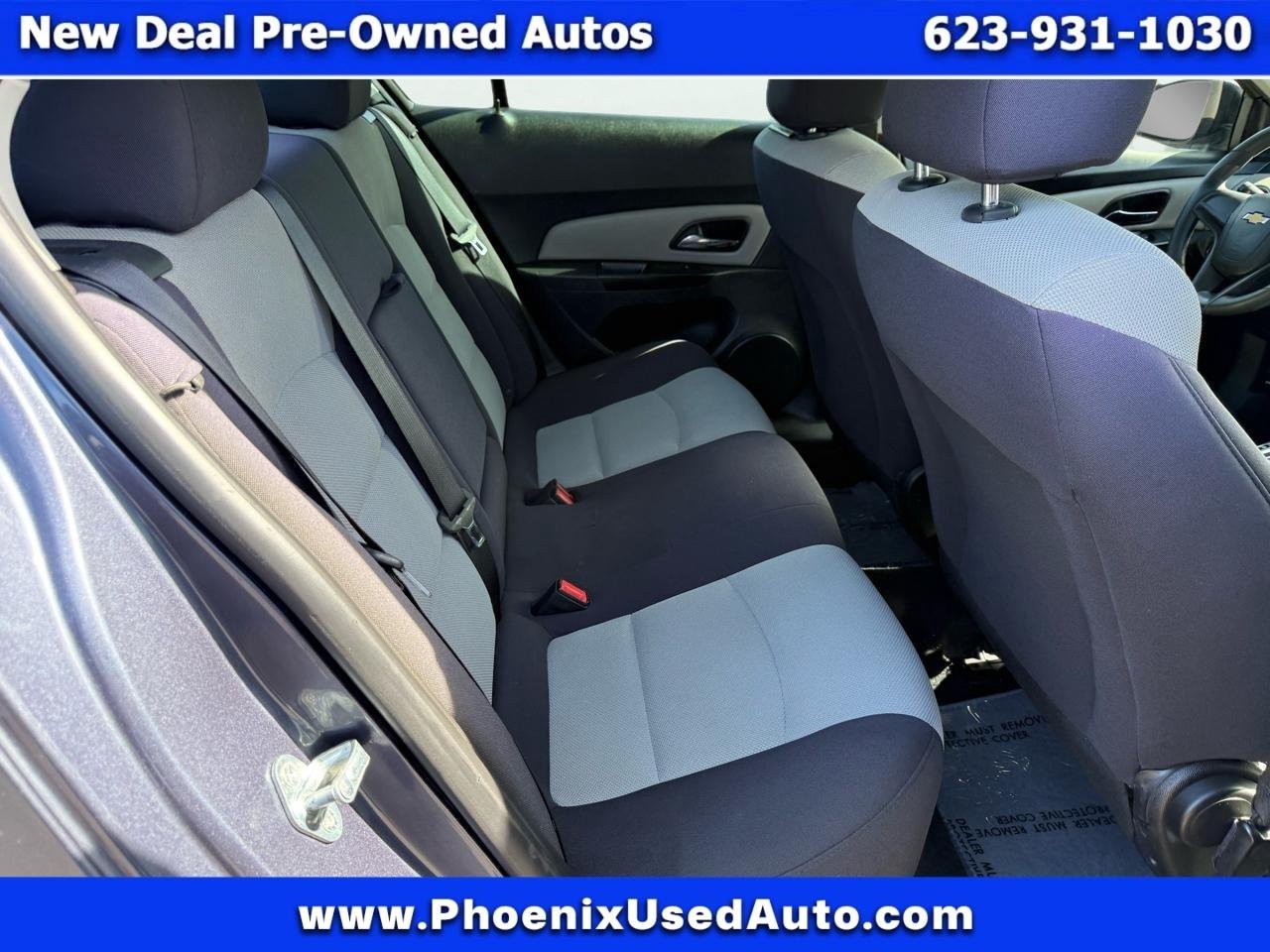 Chevrolet Cruze LS Auto 2013