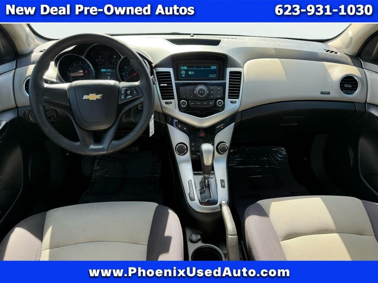 Chevrolet Cruze LS Auto 2013