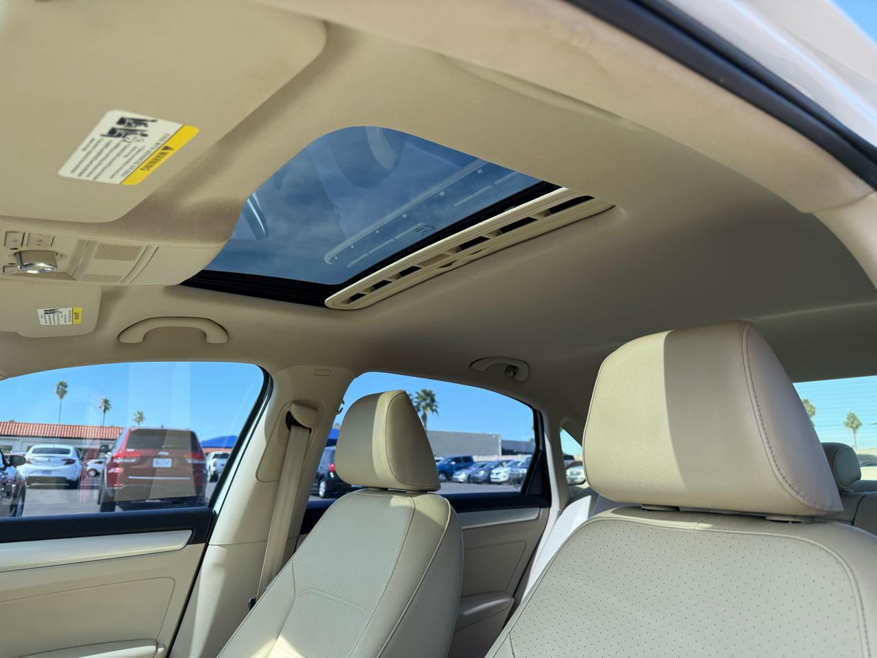 Volkswagen Passat 2.0L TDI SEL Premium 2013