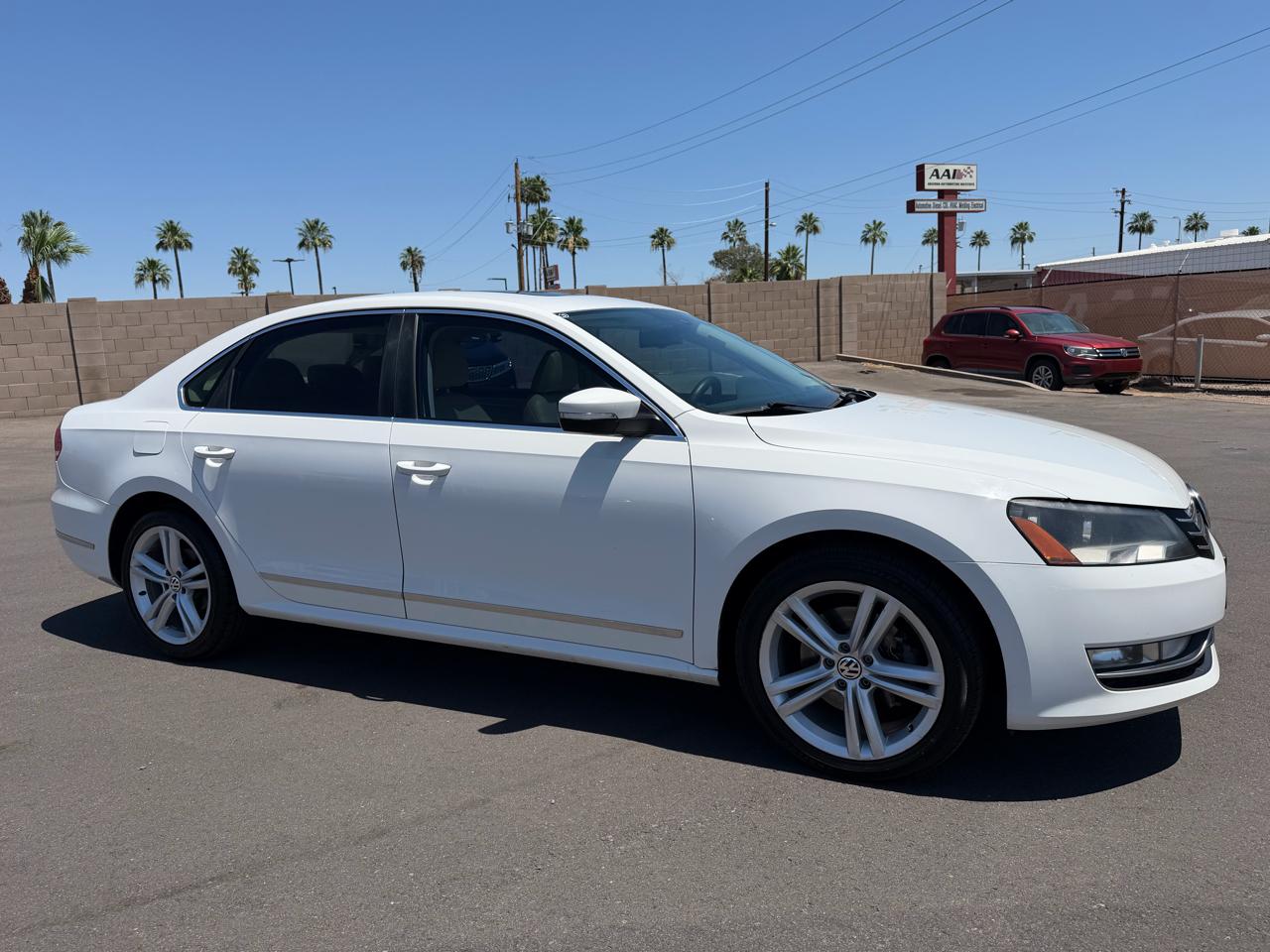 Volkswagen Passat 2.0L TDI SEL Premium 2013