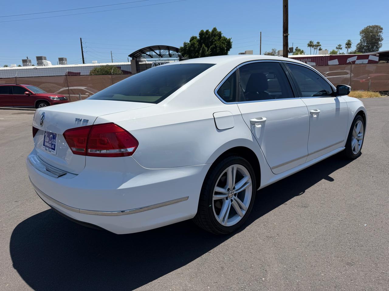 Volkswagen Passat 2.0L TDI SEL Premium 2013