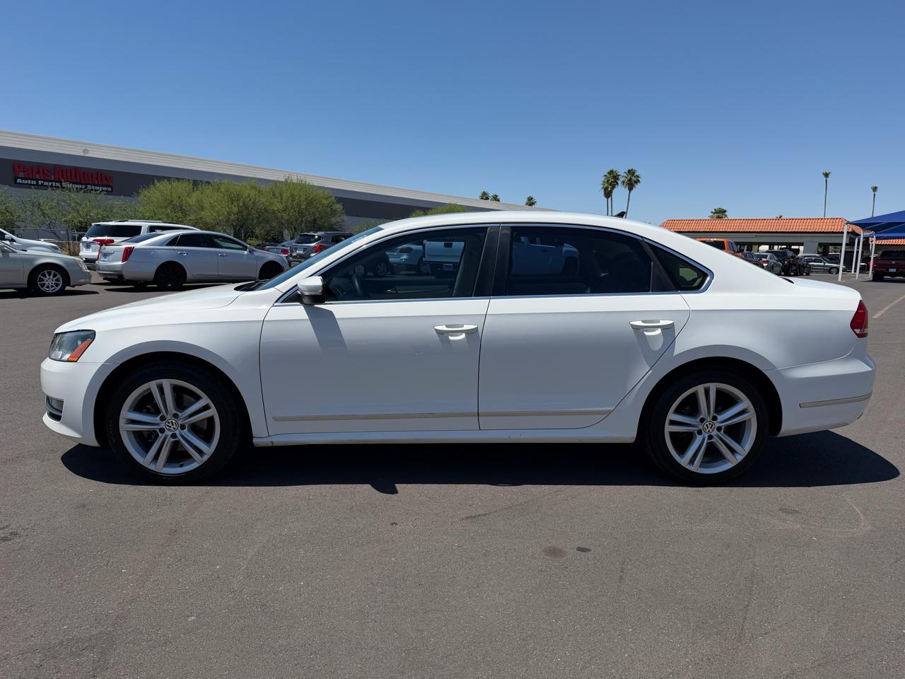 Volkswagen Passat 2.0L TDI SEL Premium 2013
