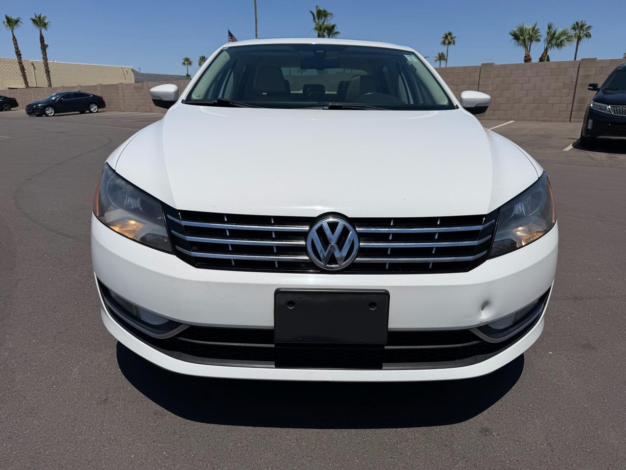 Volkswagen Passat 2.0L TDI SEL Premium 2013