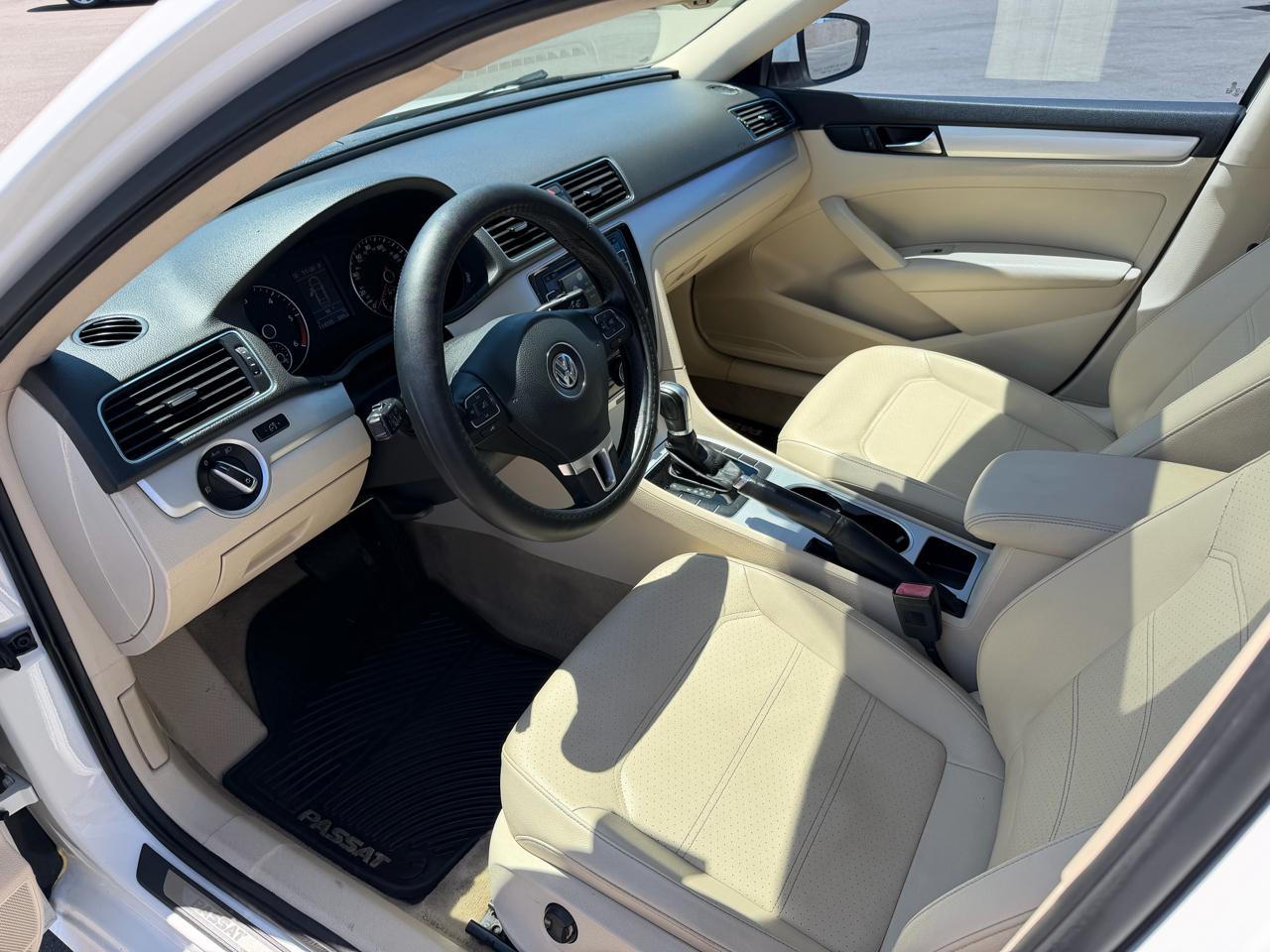 Volkswagen Passat 2.0L TDI SEL Premium 2013