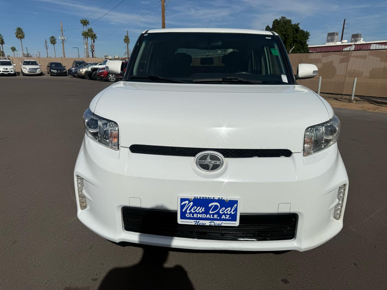 Scion xB 5-Door Wagon 5-Spd MT 2015