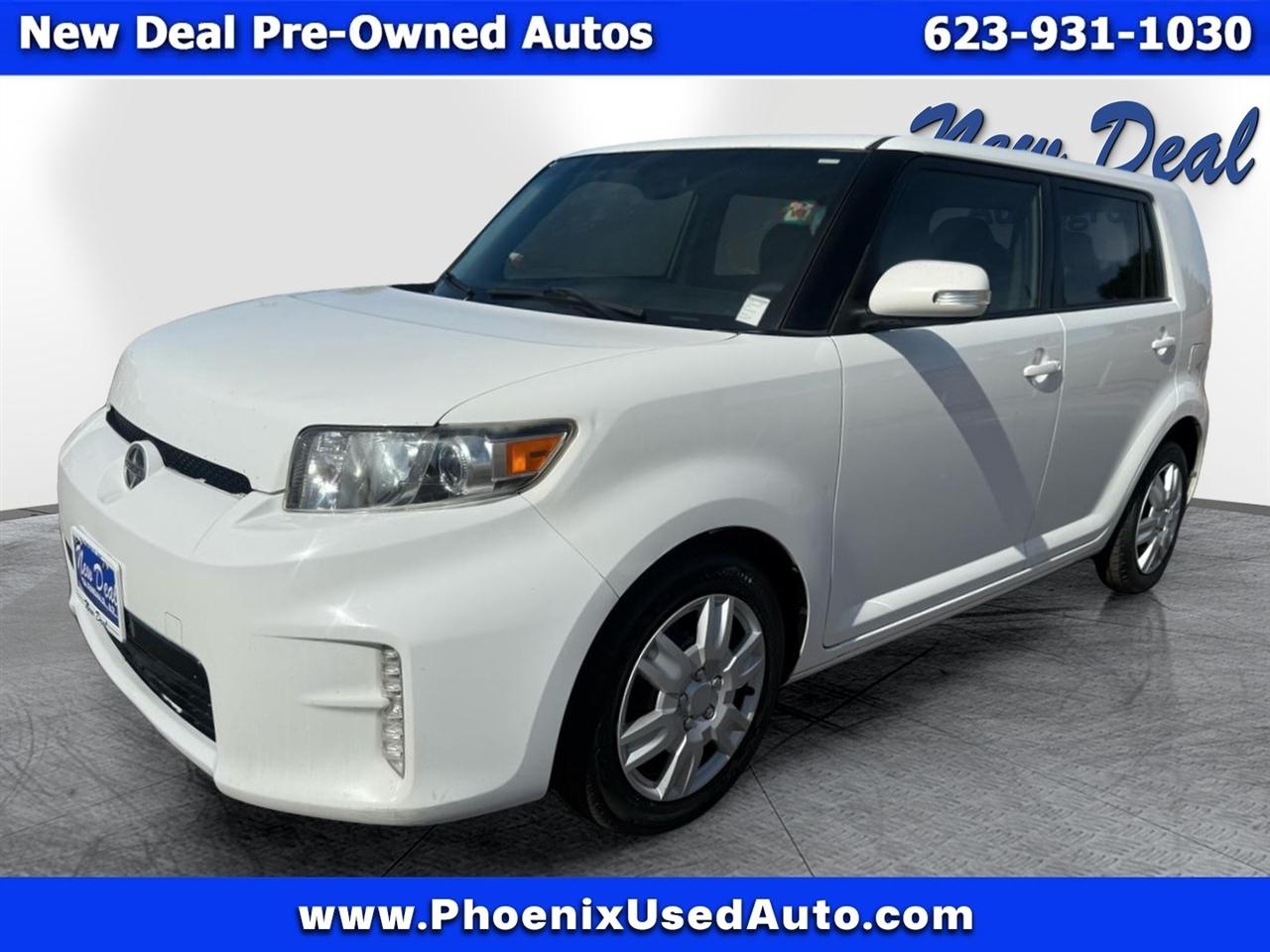 Scion xB 5-Door Wagon 5-Spd MT 2015