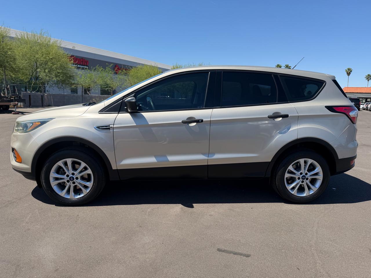 Ford Escape S FWD 2018