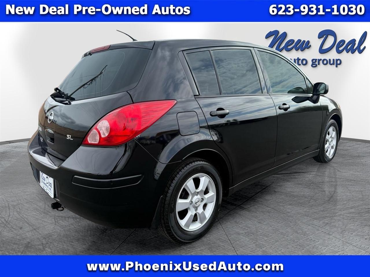 Nissan Versa 1.8 S Hatchback 2009