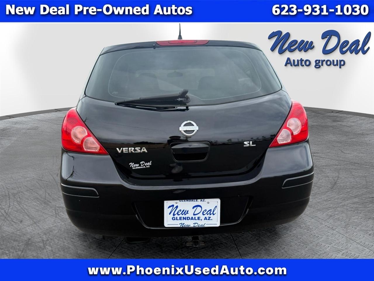 Nissan Versa 1.8 S Hatchback 2009