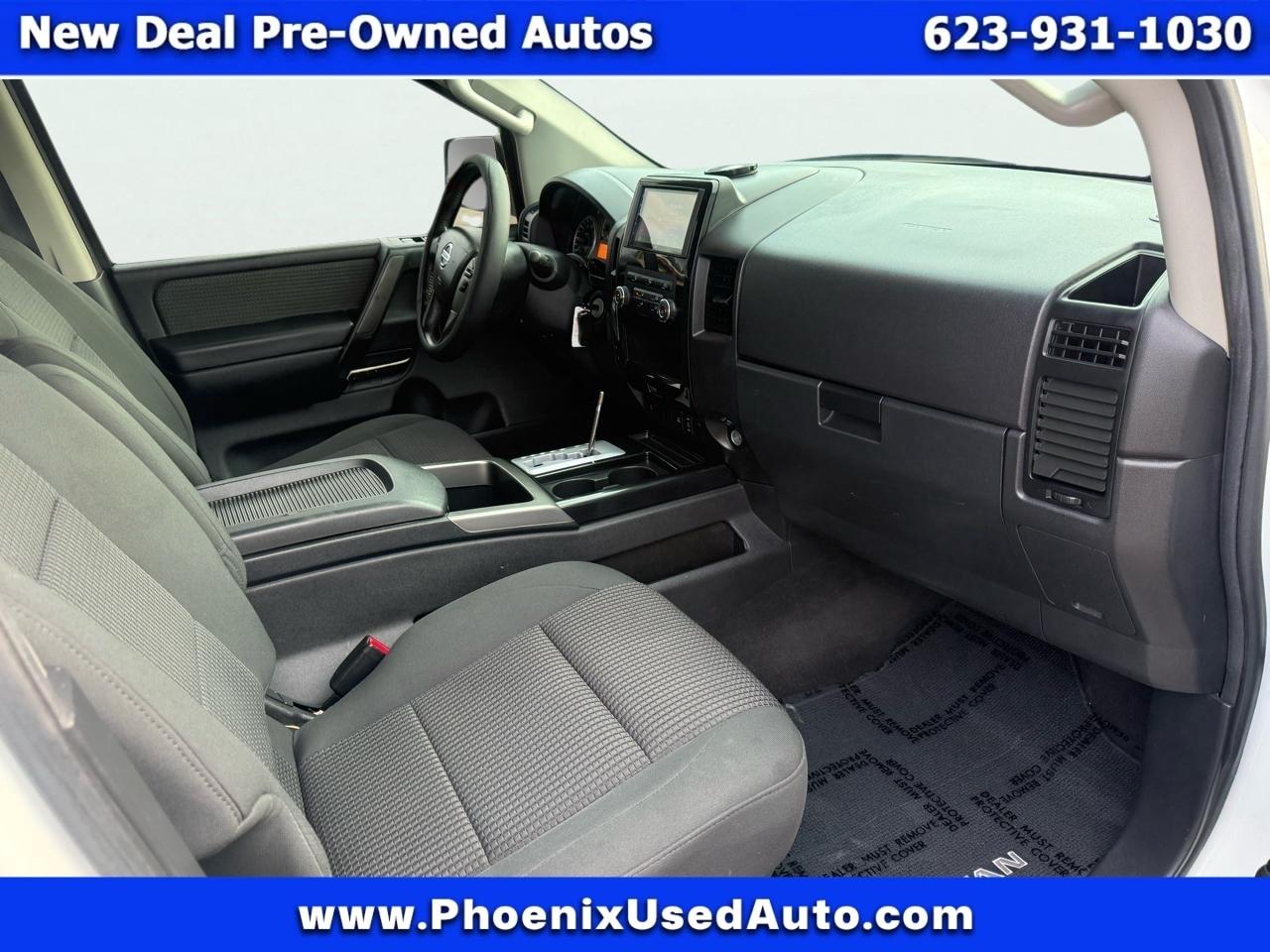 Nissan Titan SV Crew Cab 2WD 2014