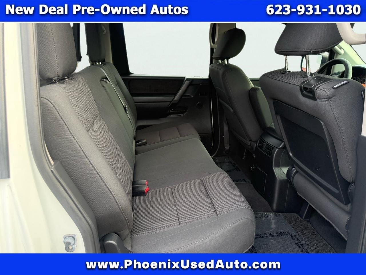 Nissan Titan SV Crew Cab 2WD 2014