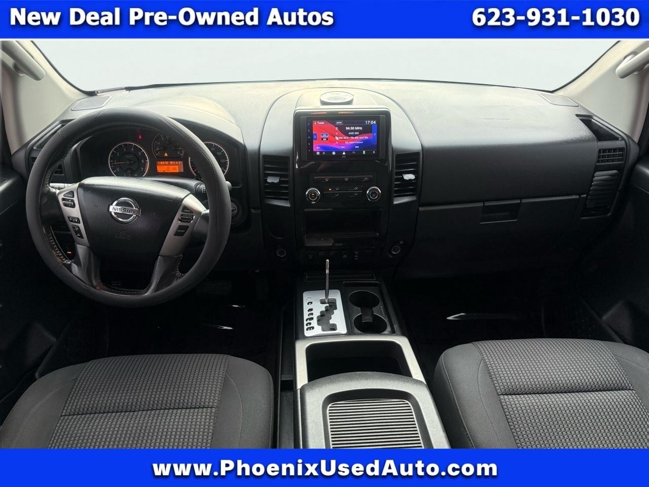 Nissan Titan SV Crew Cab 2WD 2014