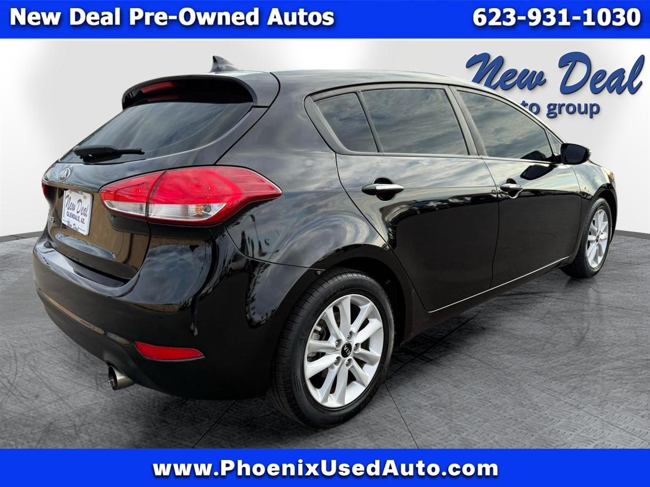 Kia Forte 5-Door LX 2017