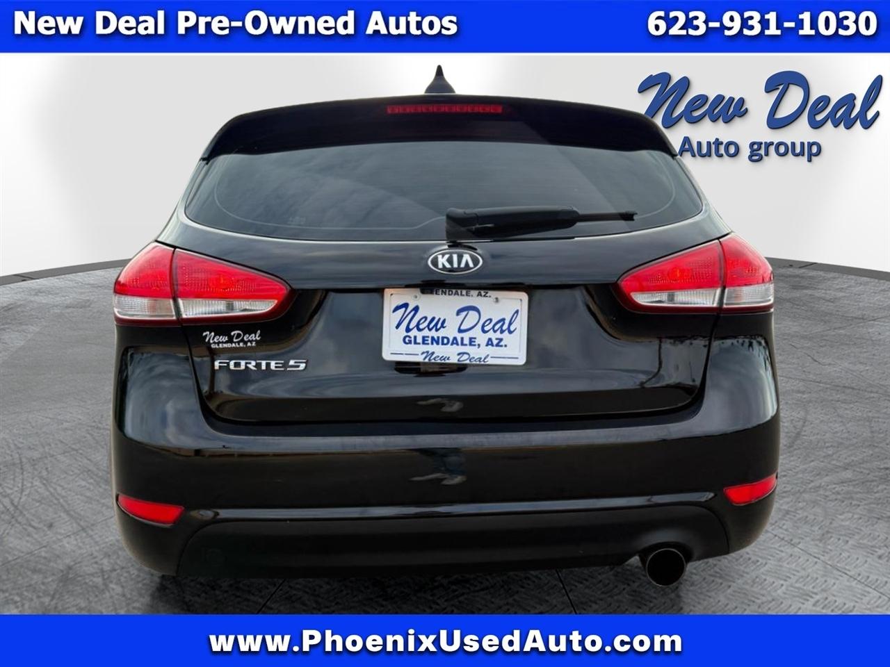 Kia Forte 5-Door LX 2017