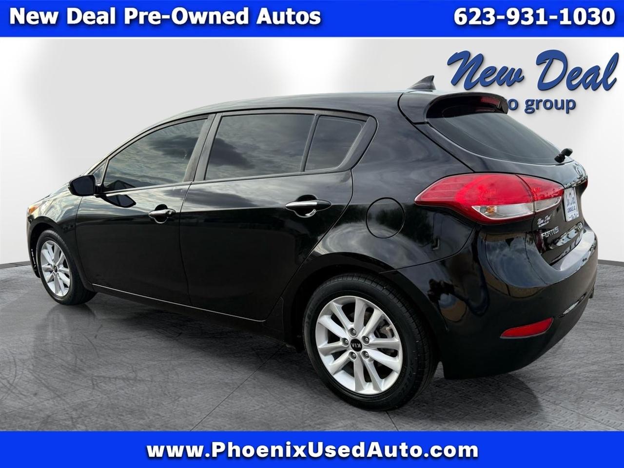 Kia Forte 5-Door LX 2017