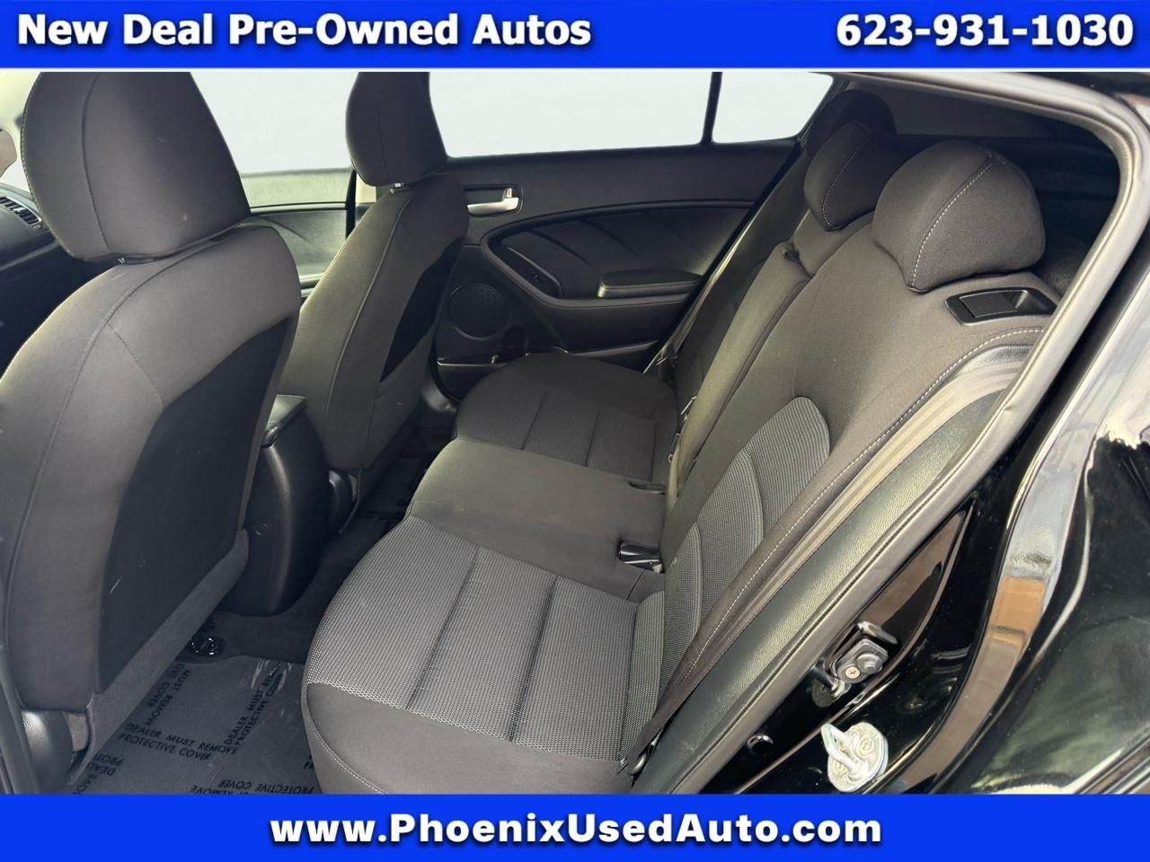 Kia Forte 5-Door LX 2017