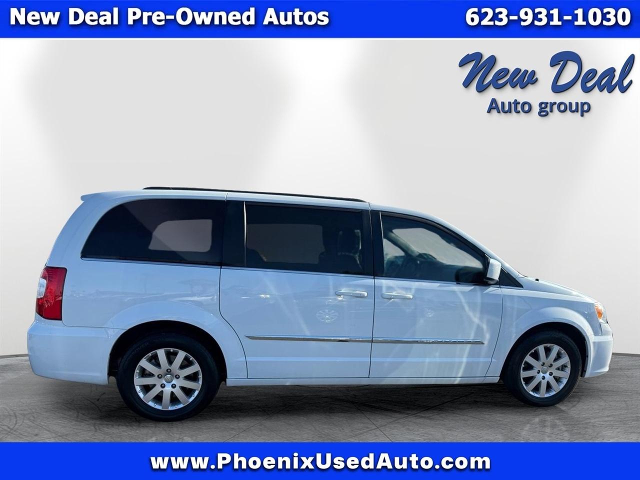Chrysler Town & Country Touring 2016