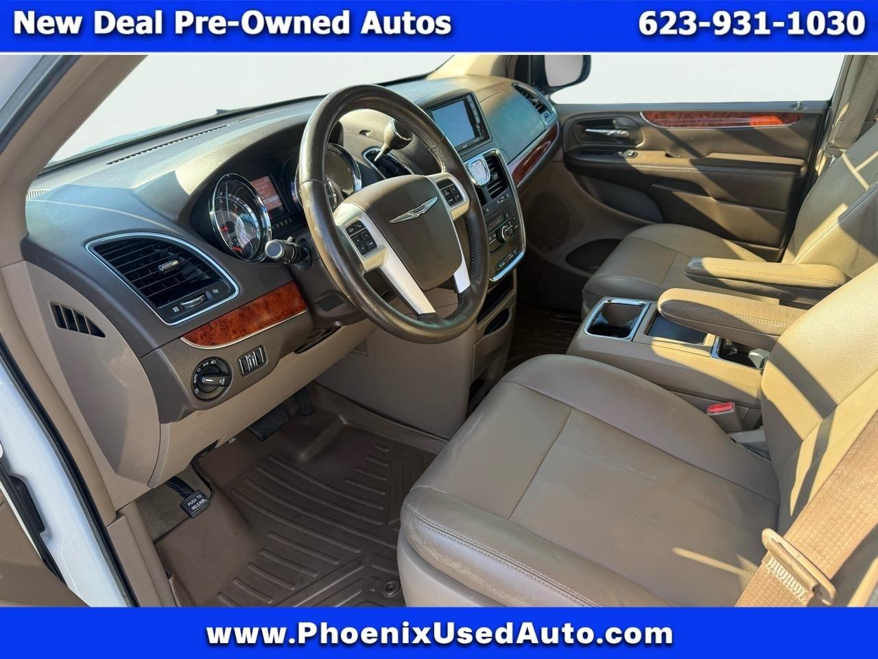 Chrysler Town & Country Touring 2016