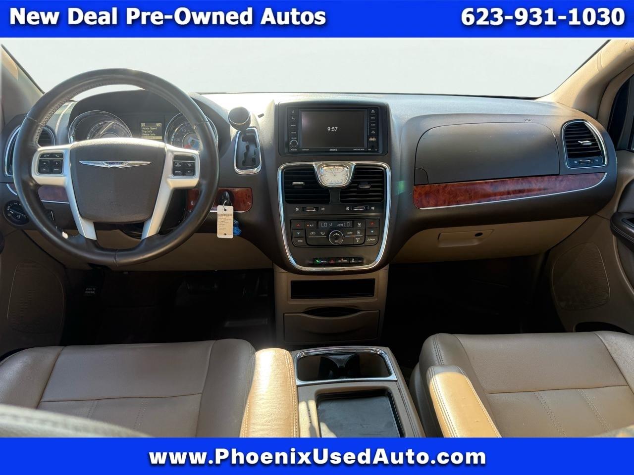 Chrysler Town & Country Touring 2016