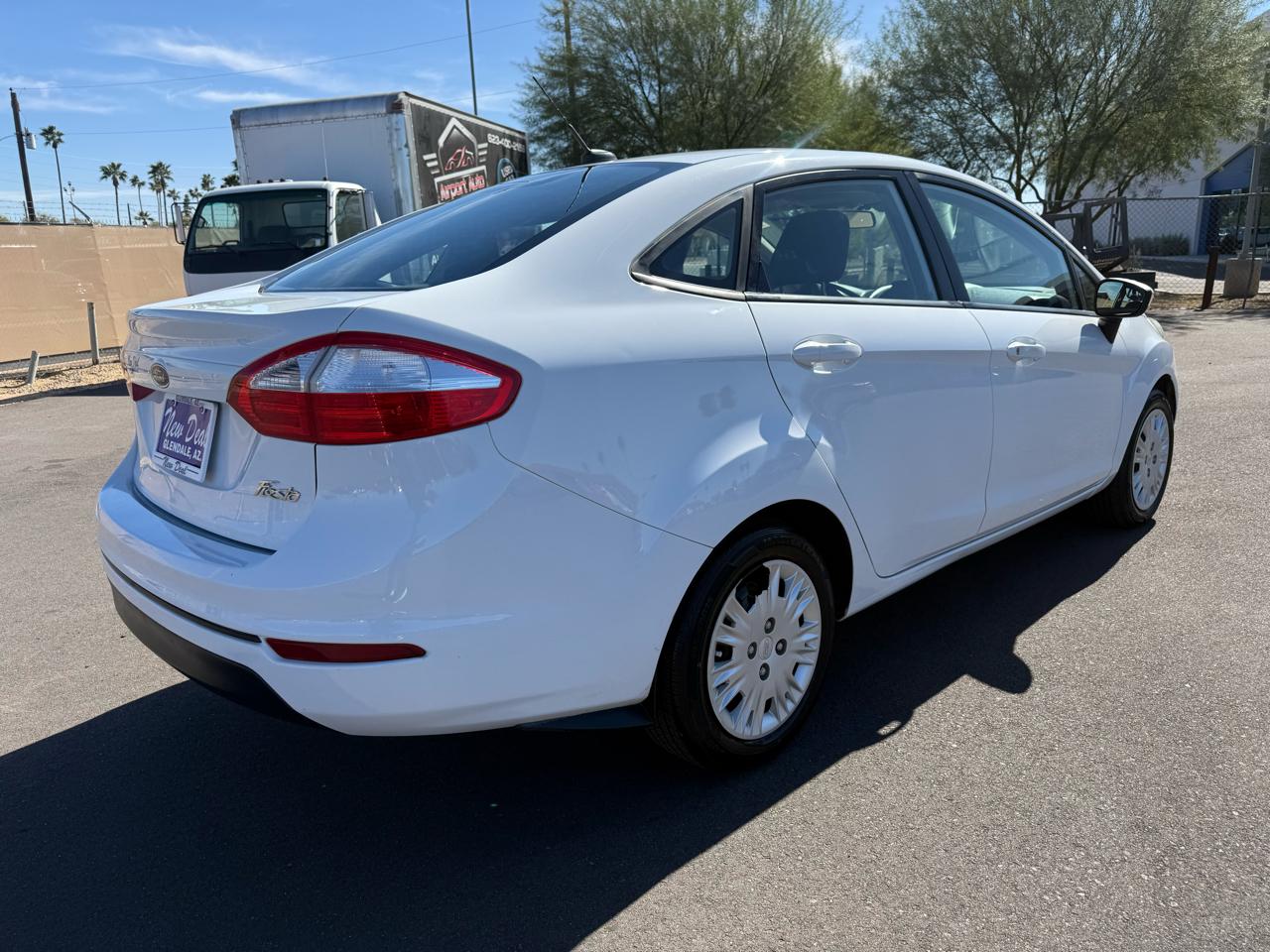 Ford Fiesta S Sedan 2014