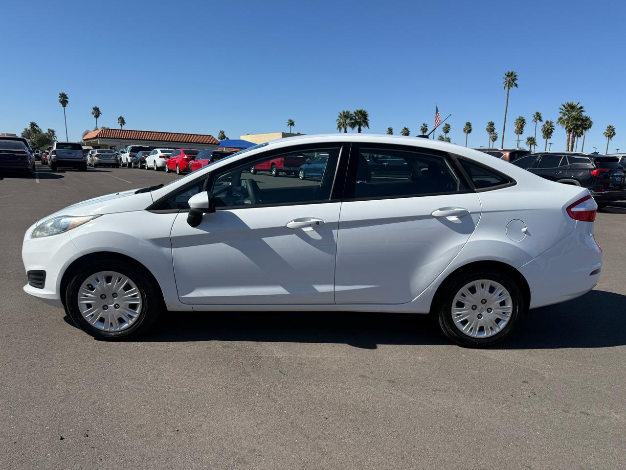 Ford Fiesta S Sedan 2014