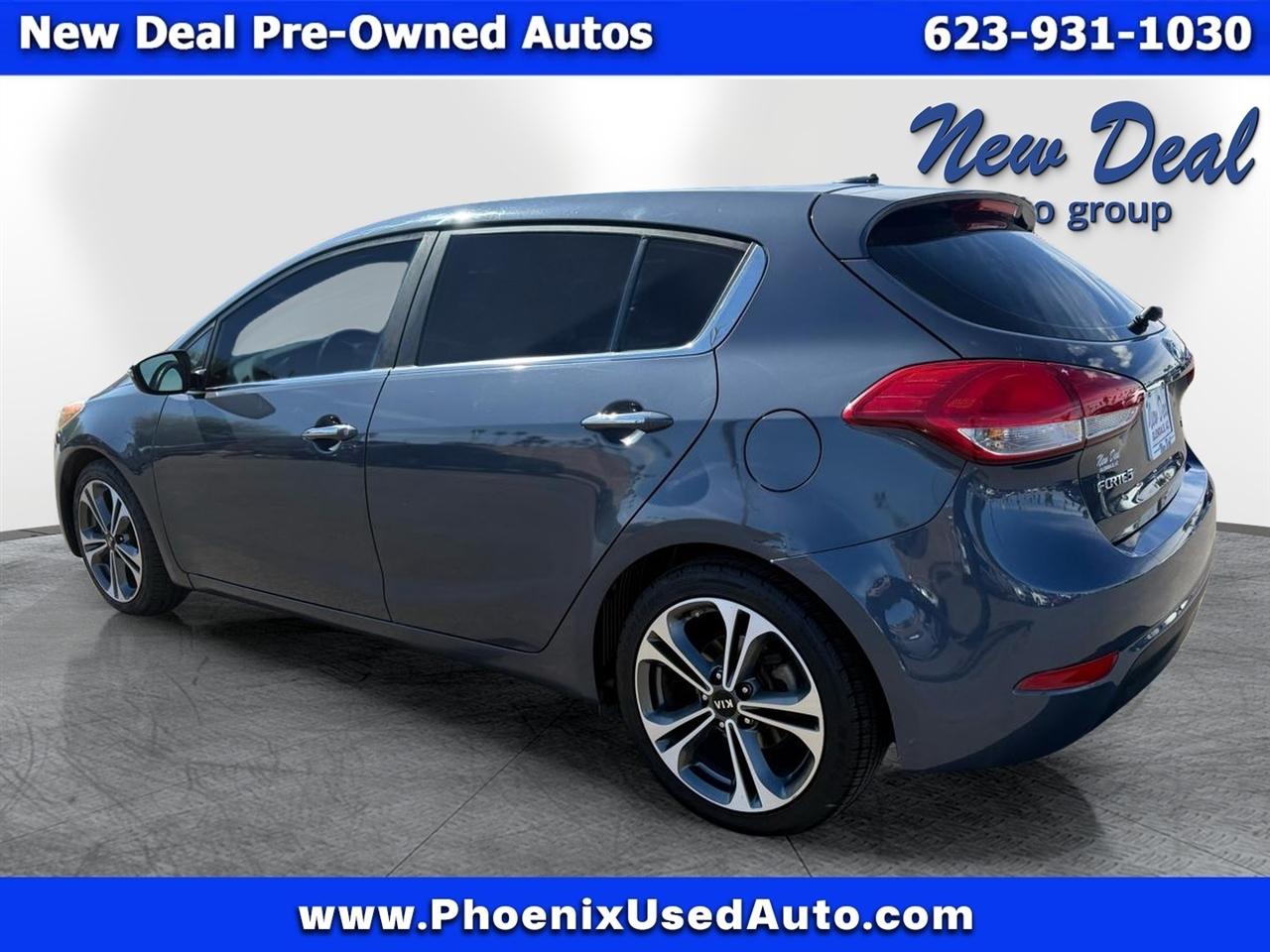 View vehicle photo 5