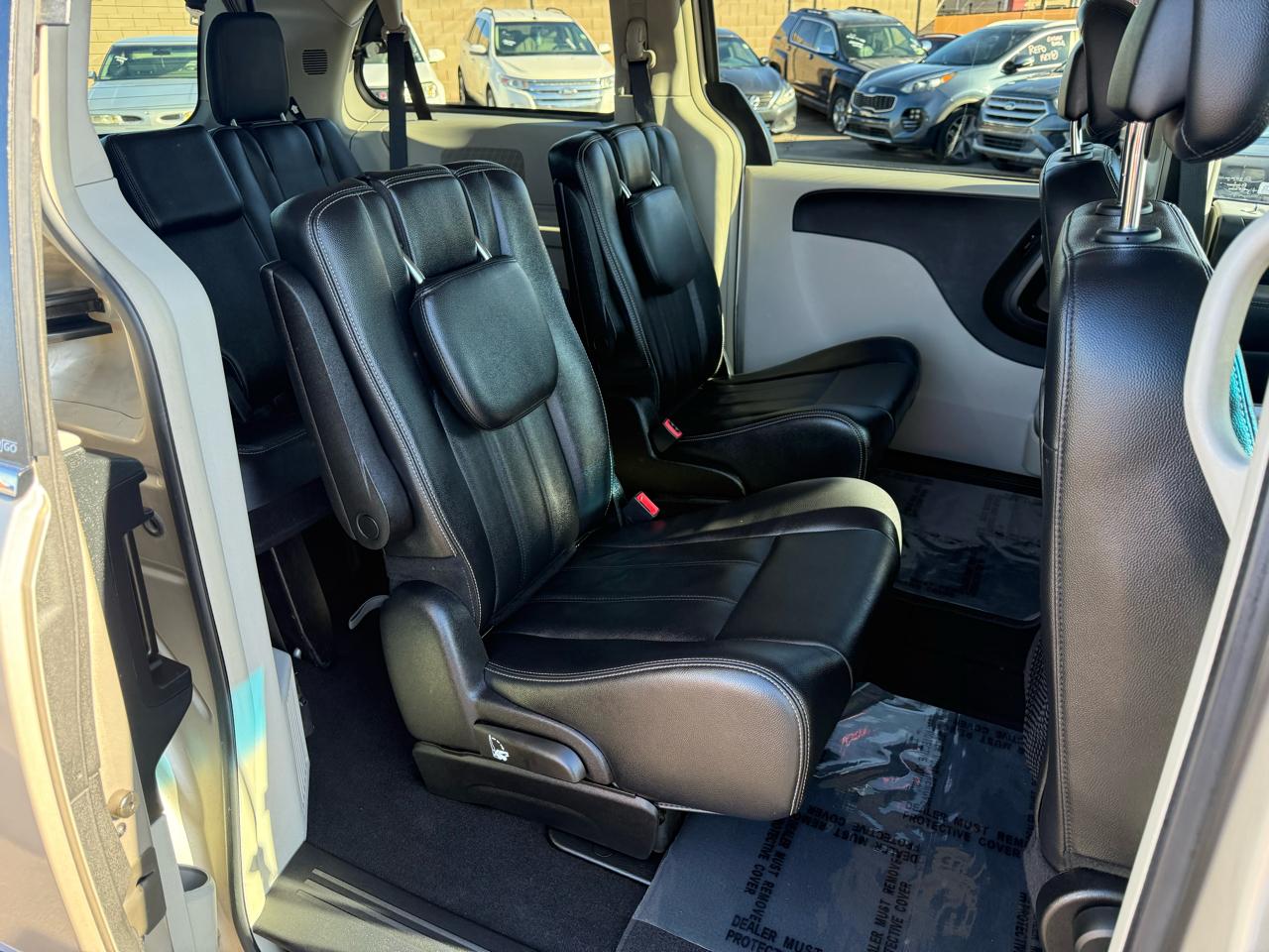 Chrysler Town & Country Touring 2014