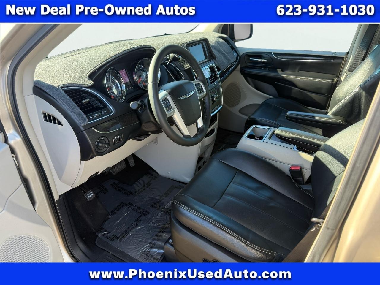 Chrysler Town & Country Touring 2014