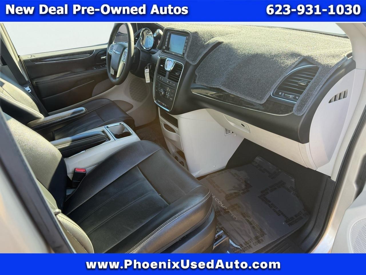 Chrysler Town & Country Touring 2014