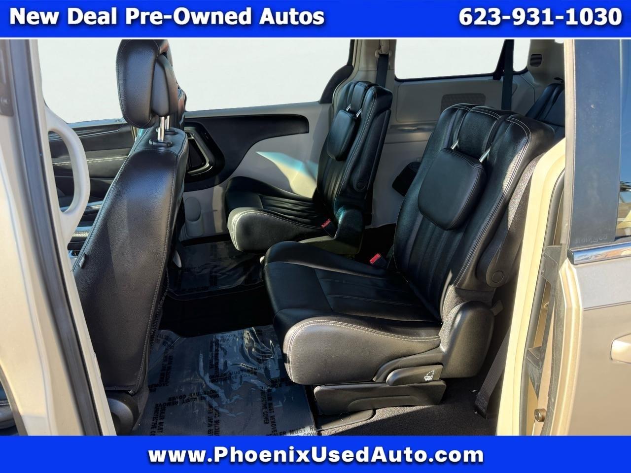 Chrysler Town & Country Touring 2014