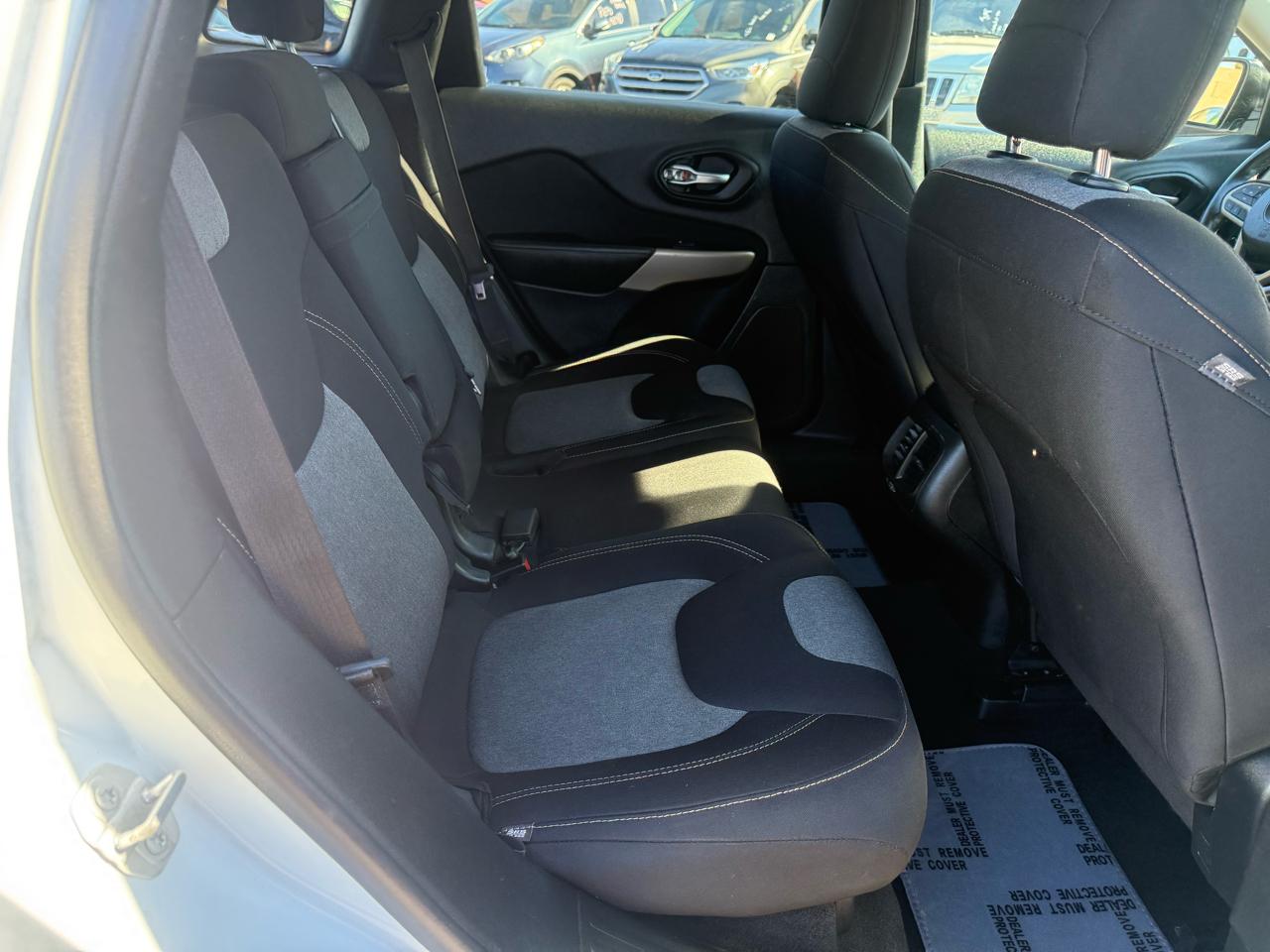 Jeep Cherokee Sport FWD 2017