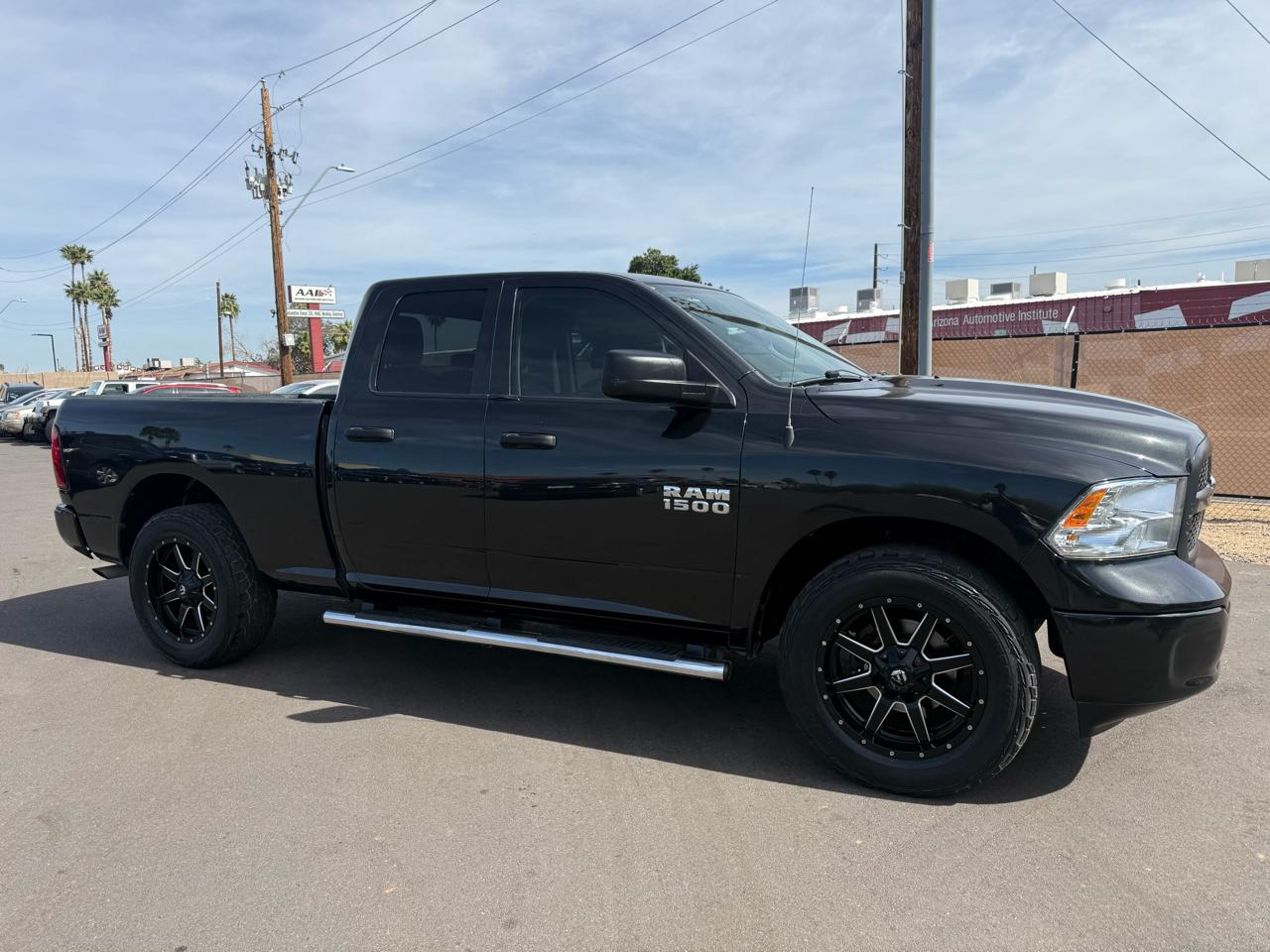 RAM 1500 2WD Crew Cab 140.5" Tradesman 2017
