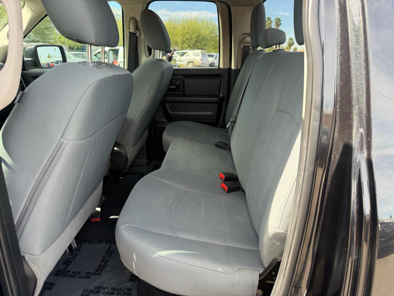 RAM 1500 2WD Crew Cab 140.5" Tradesman 2017