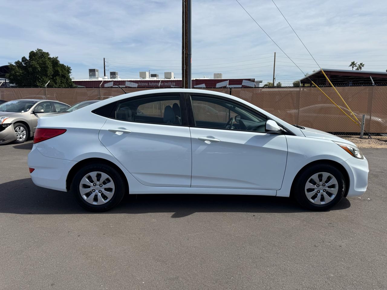 Hyundai Accent SE 4-Door 6A 2017