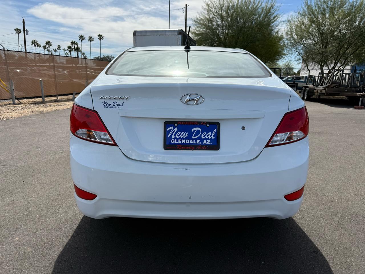 Hyundai Accent SE 4-Door 6A 2017