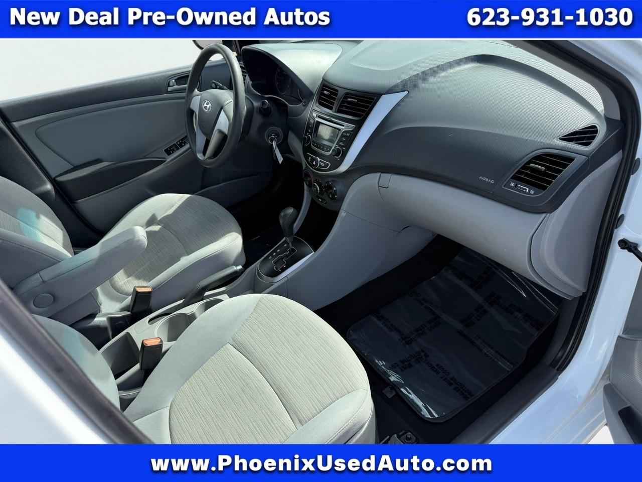 Hyundai Accent SE 4-Door 6A 2017