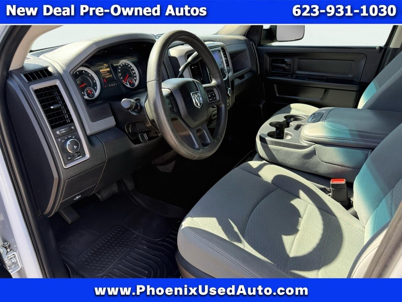 RAM 1500 4WD Crew Cab 140.5" Express 2014