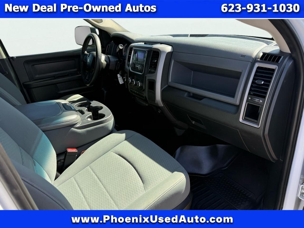RAM 1500 4WD Crew Cab 140.5" Express 2014