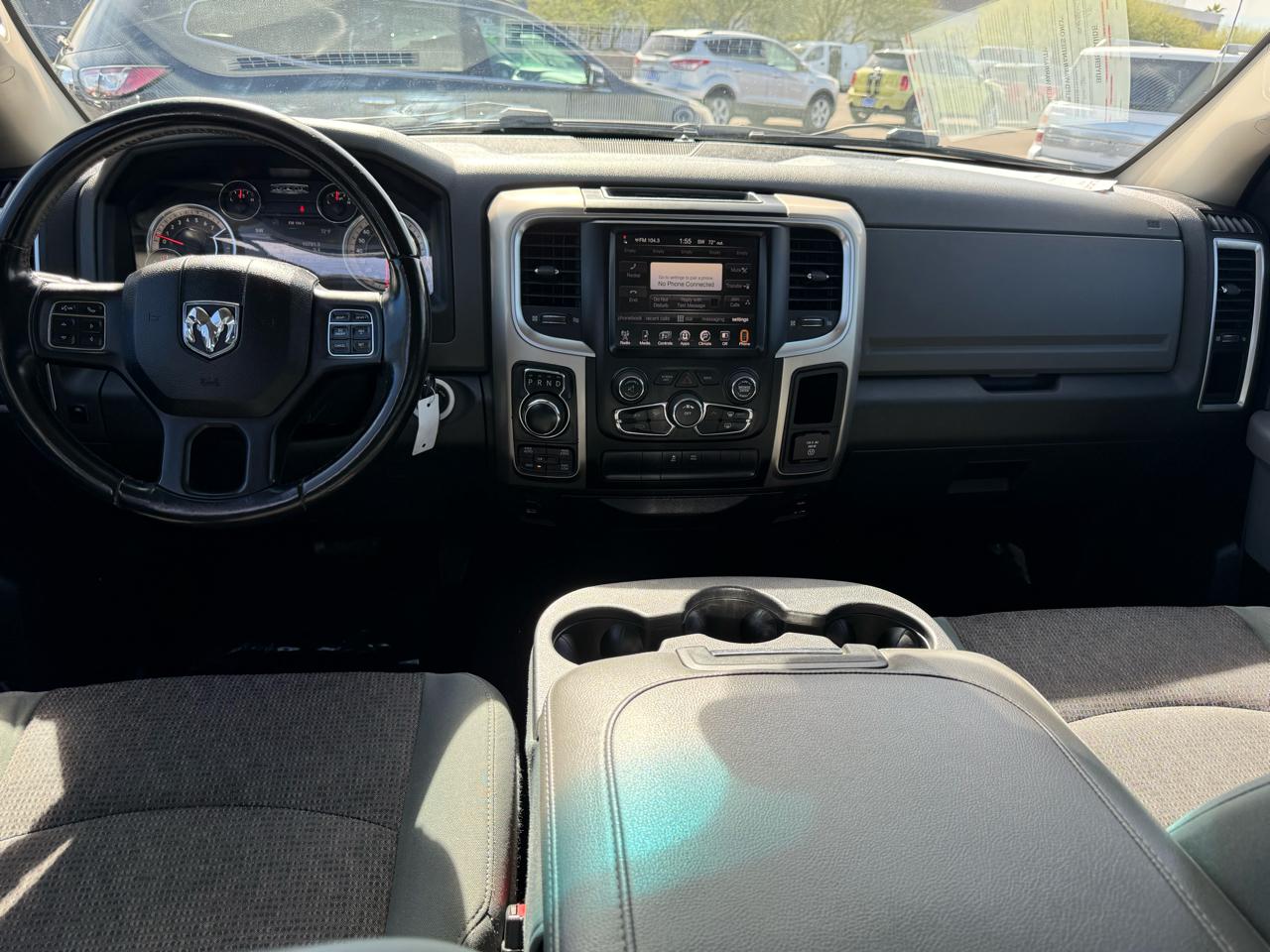 RAM 1500 4WD Crew Cab 140.5" Longhorn 2015