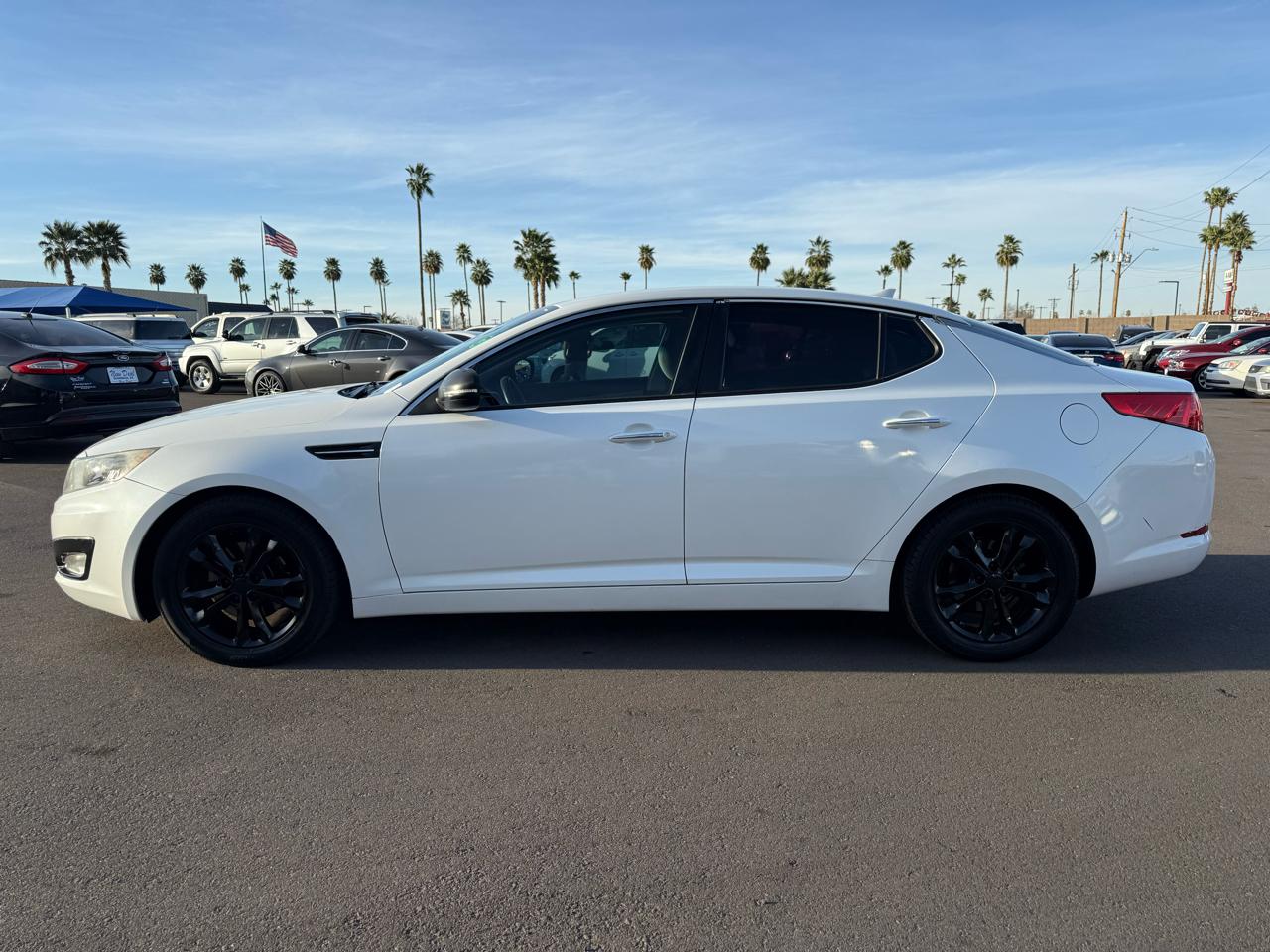 Kia Optima LX MT 2013